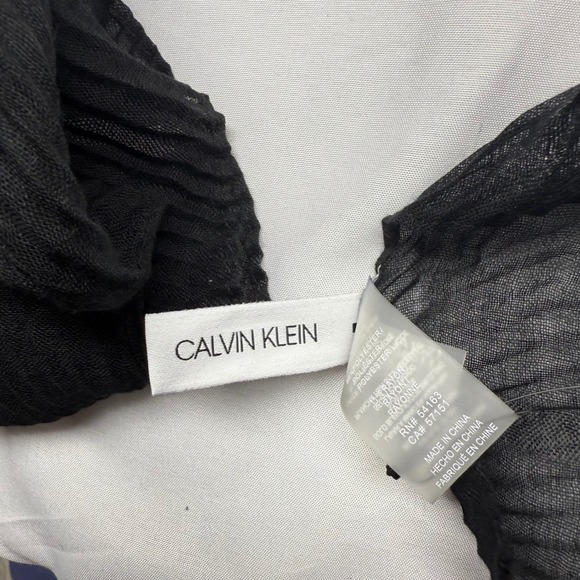 Calvin‎ Klein Black Pleated Sheer Lightweight Scarf Wrap Accessory - Picture 3 of 6
